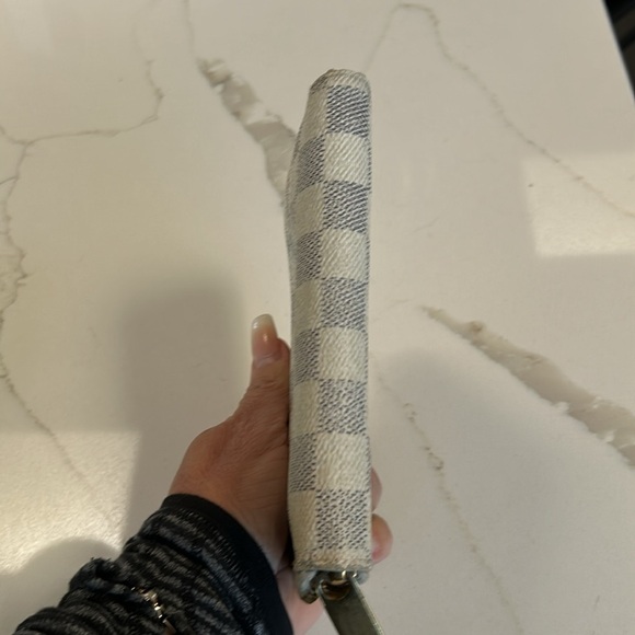 Louis Vuitton Damien Azur Zip Around Wallet - Picture 3 of 13